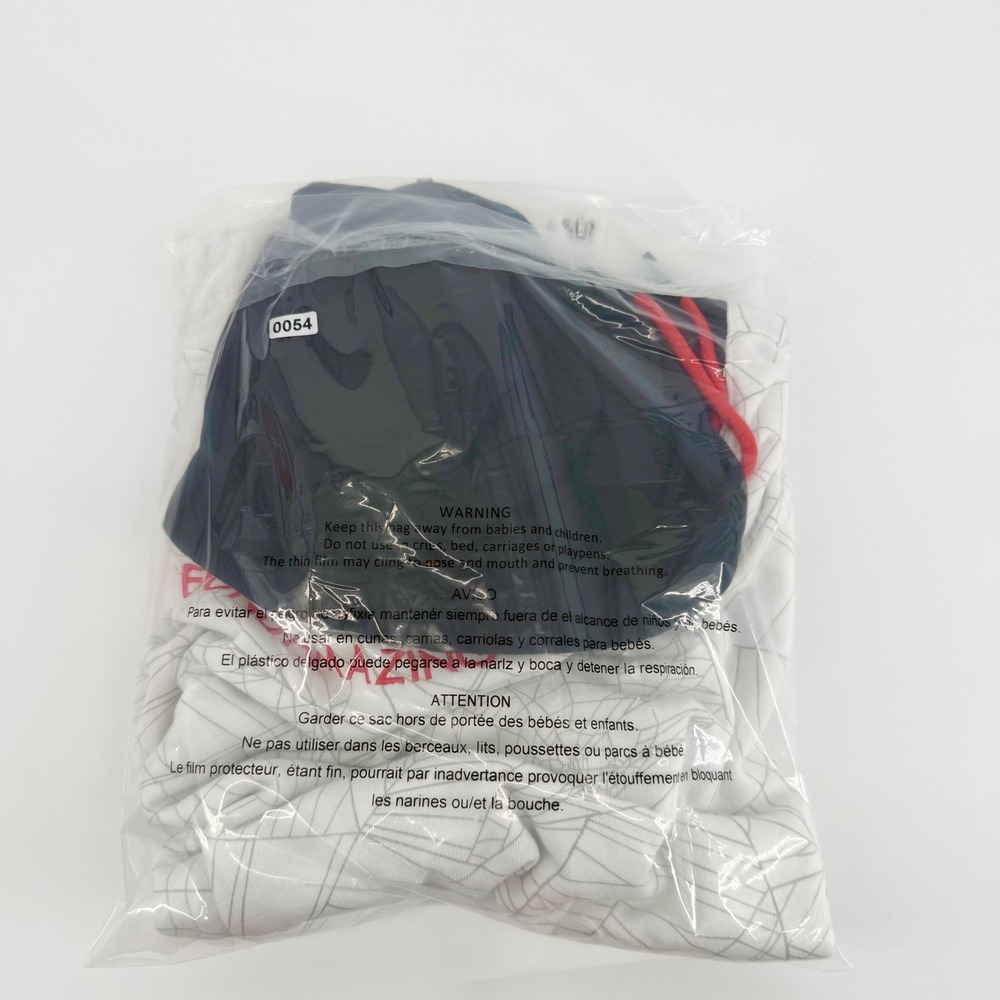 Marvel Spider-Man 60th Anniversary Beyond Amazing Ashley Eckstein Hoodie Medium - Picture 7 of 7